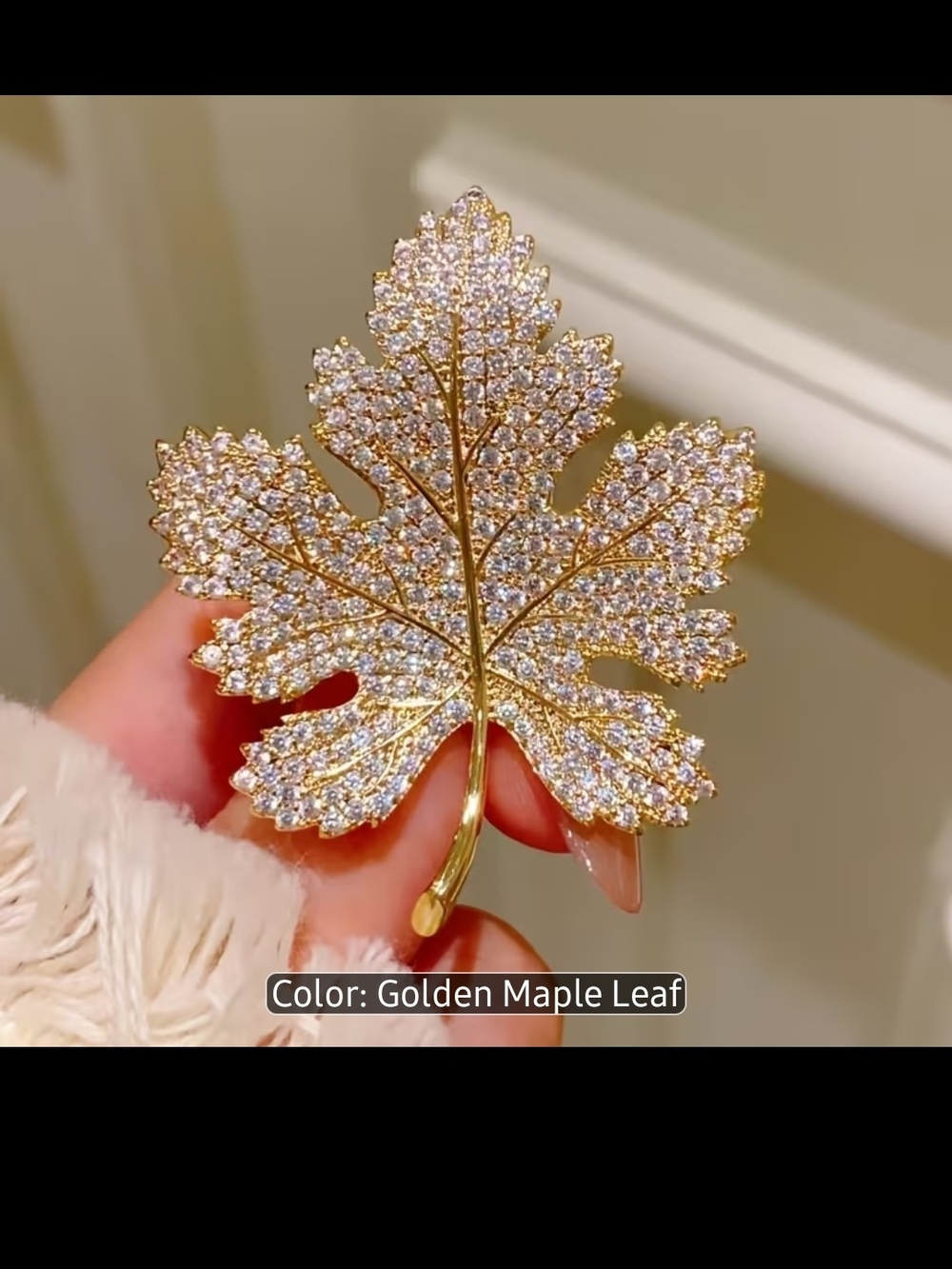 Sparkling Gold Maple Leaf Brooch